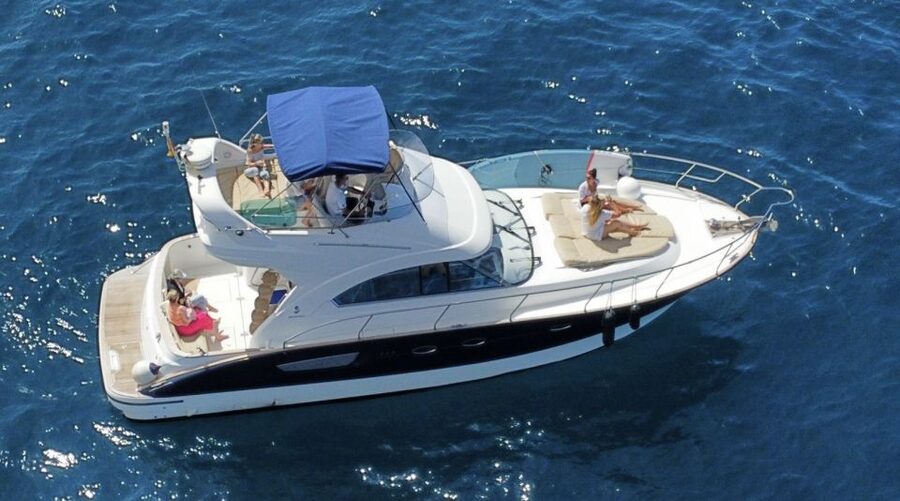 Tenerife: 2, 3 & 4 Hour Private Luxury Motorboat Charter - The crew and the level of service