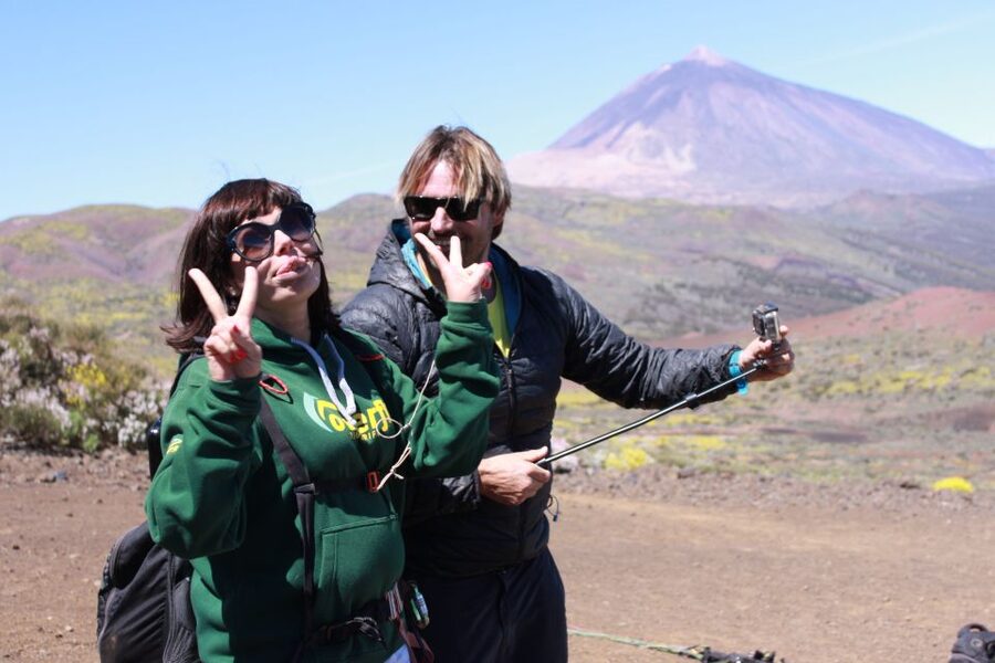 Tenerife: Acrobatic Paragliding Tandem Flight - Who should book this flight?