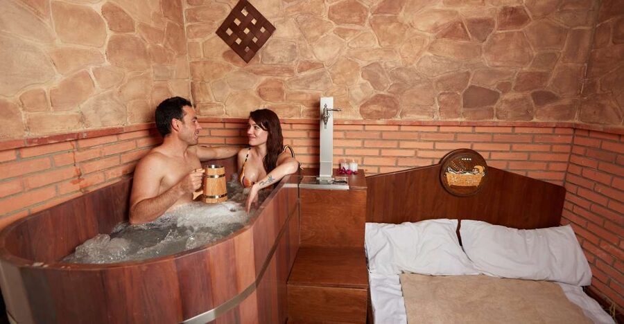 Tenerife: Beer Spa Experience with Tastings and Snacks - The Beer Sauna and Barley Bed