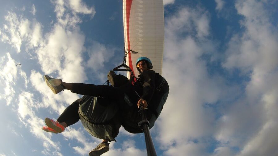 Tenerife: Beginner Paragliding Experience with Transfer - A short briefing, then a few running steps