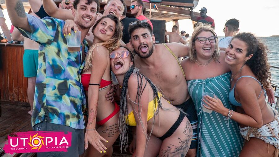 Tenerife: Boat Party with Open Bar and DJs - Boarding and the rules that matter