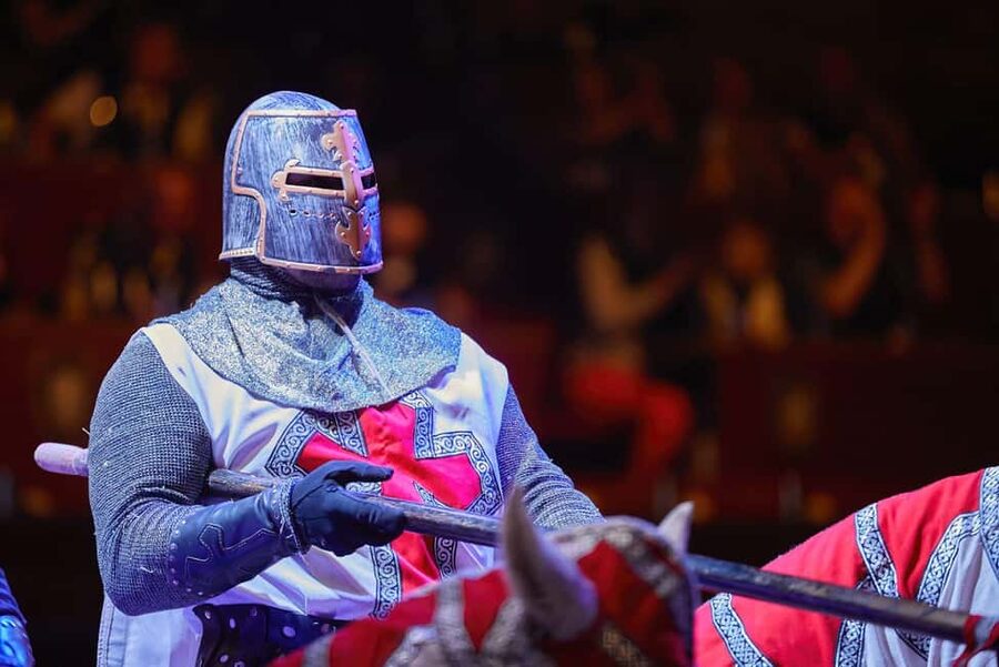 Tenerife: Castillo San Miguel Medieval Show with Dinner - Small extras and distractions to expect