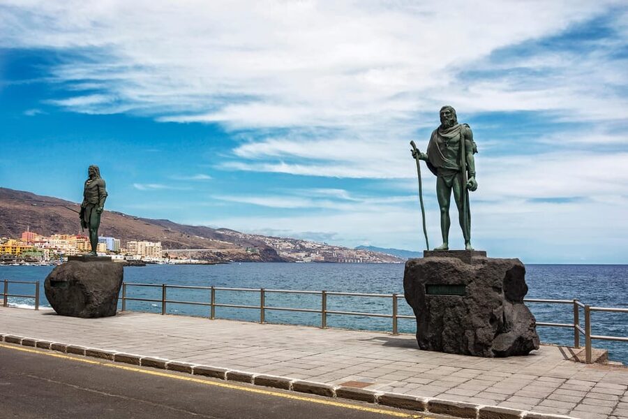 Tenerife: Complete Island Tour with Masca - La Orotava brings old Tenerife into view