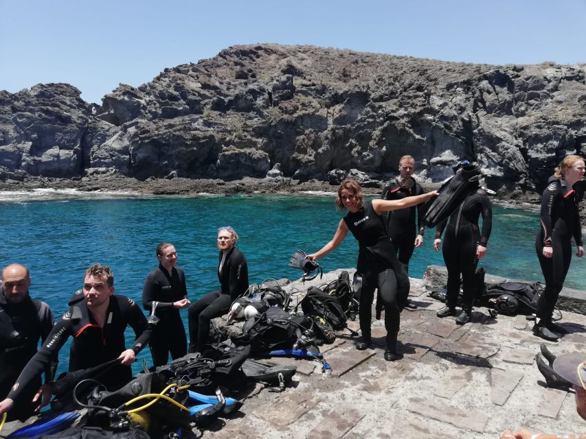Tenerife: Costa Adeje Private Diving Lesson Experience - Entering Costa Adeje’s clear coastal water