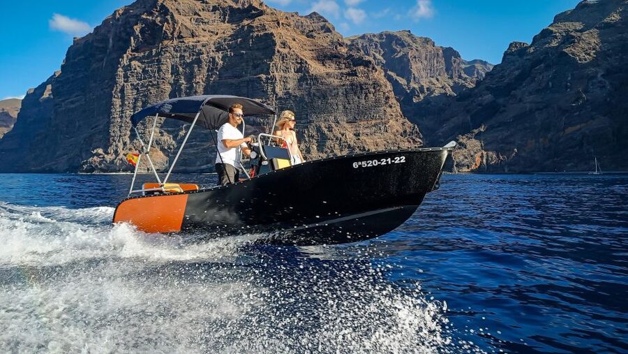 Tenerife: Discover Los Gigantes While Navigating a Boat - Taking the helm beneath Los Gigantes