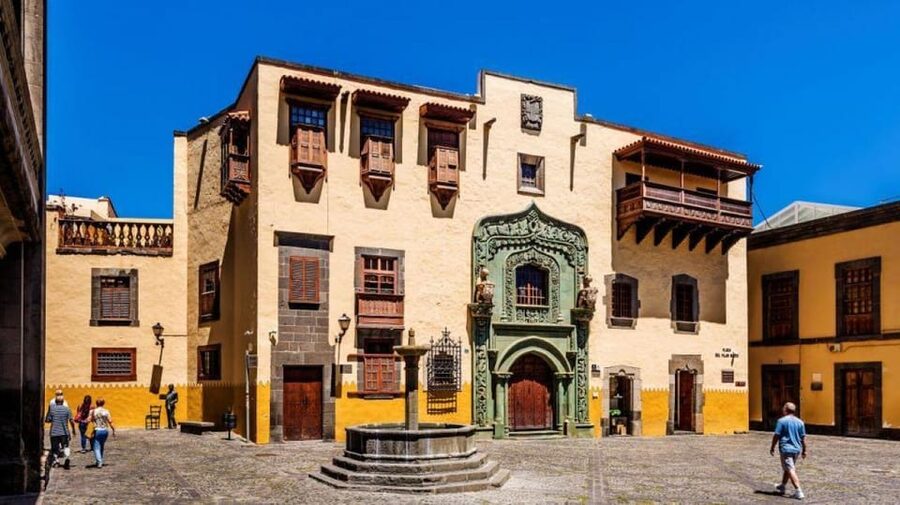 Tenerife: Gran Canaria Full-Day Guided Tour with Aquarium - Starting at Santa Cruz and crossing to Agaete