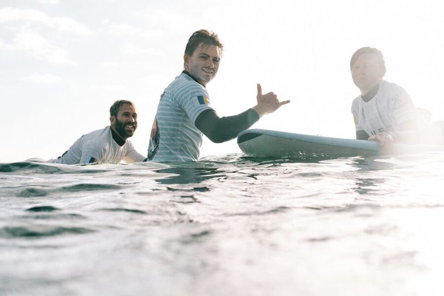 Tenerife: Group Surf Lesson catch your wave - Languages, communication, and the human side