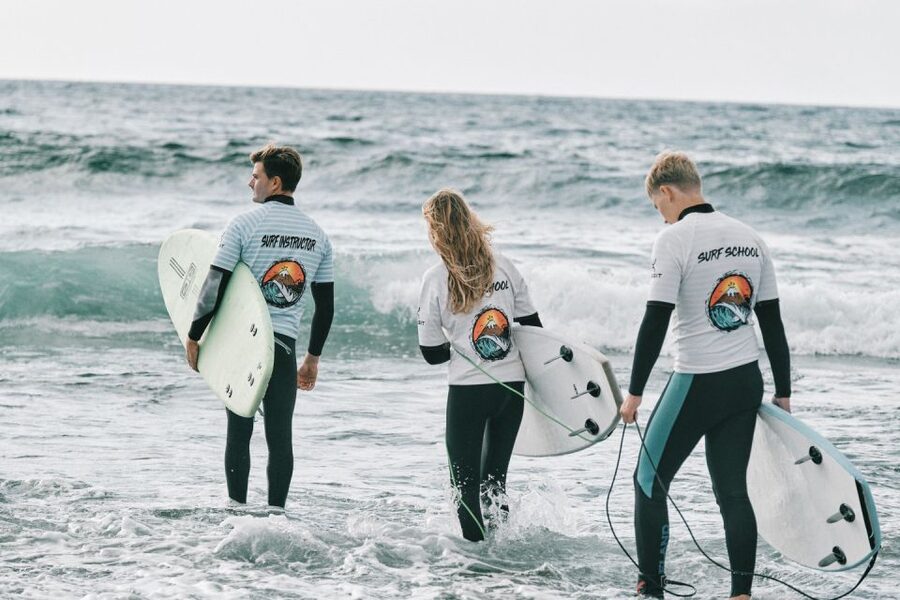 Tenerife: Group Surf Lesson catch your wave - The 20-minute theory session