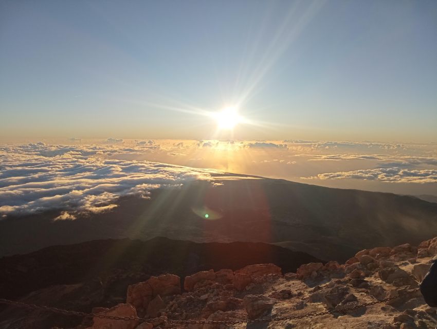 Tenerife: Guided Hike to the Peak of Mount Teide - The first climb through Teide’s volcanic world