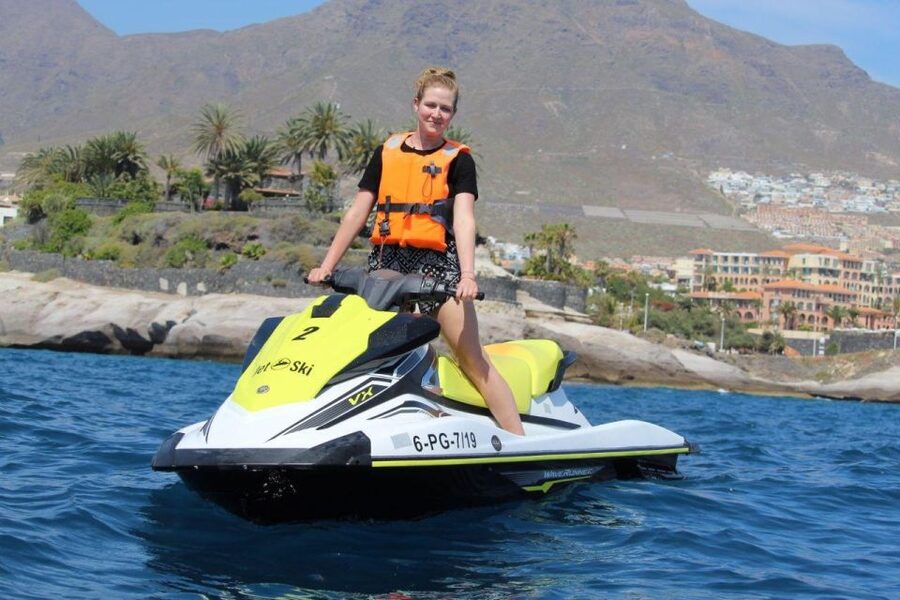 Tenerife: Jet Ski Guided Tour Discovery the Coastline - Clear instructions before the throttle opens