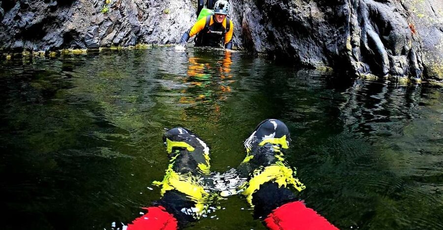 Tenerife: Los Carrizales Water Canyoning Tour - Peter’s guiding style and group size
