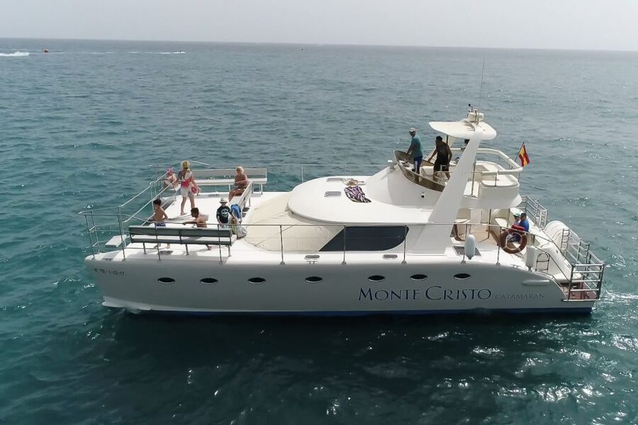 Tenerife: Marine-Life Tour with Transfer, Buffet and Drinks - Swimming and snorkeling in a clear-water bay