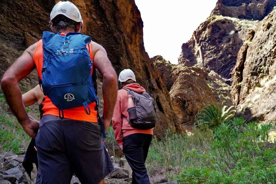 Tenerife : Masca ravine: Descent & boat trip - The 3.5-hour descent through the ravine