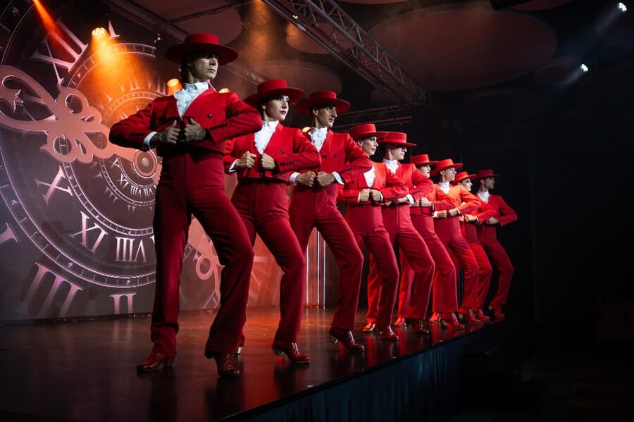 Tenerife : Olé Flamenco Show by Fran Chafino Ticket - A Spanish dance journey before the flamenco begins