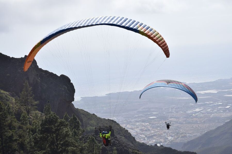 Tenerife: Paragliding Flight - The safety briefing and your pilot