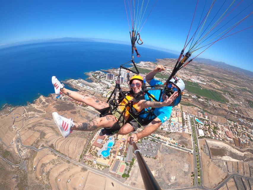 Tenerife: Paragliding with National Champion Paraglider - From your hotel to the launch site above Adeje