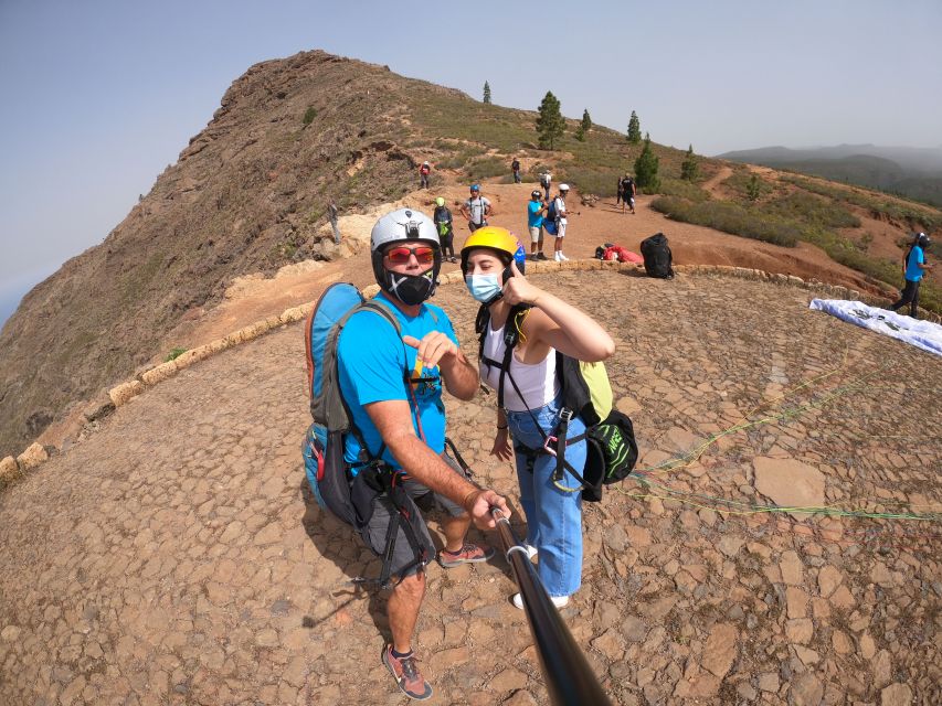 Tenerife: Paragliding with National Champion Paraglider - A 15 to 35 minute flight over Adeje