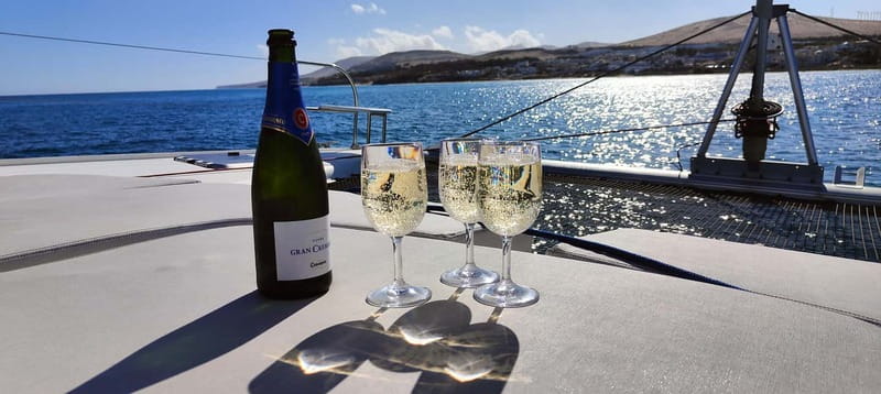 Tenerife: PRIVATE Catamaran cruise with Lunch and Drinks - How the experience compares with a standard boat trip