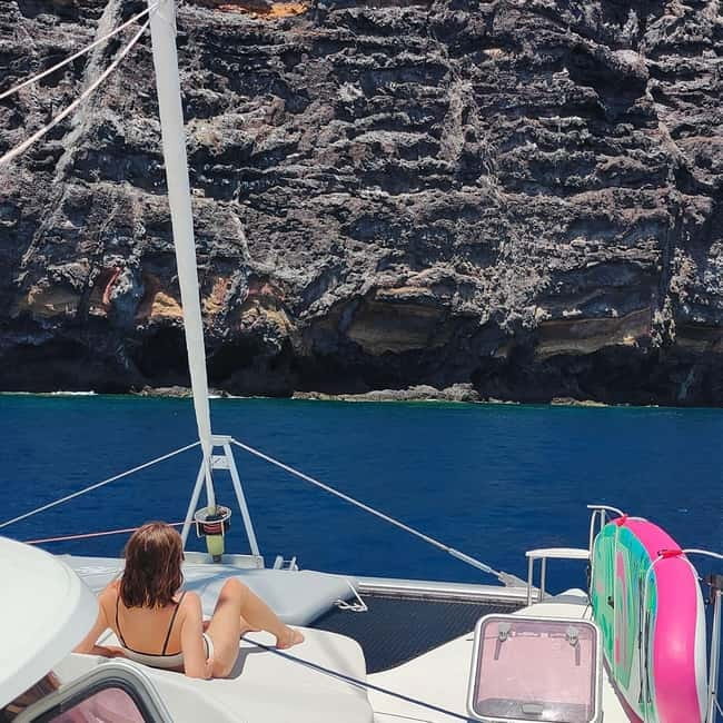 Tenerife: PRIVATE Catamaran cruise with Lunch and Drinks - The crew and the pace onboard