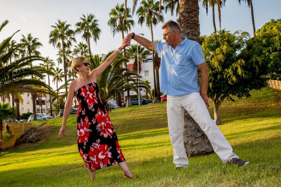 Tenerife: Professional Photo Shoot with 50 Photos - A private session that works for different groups