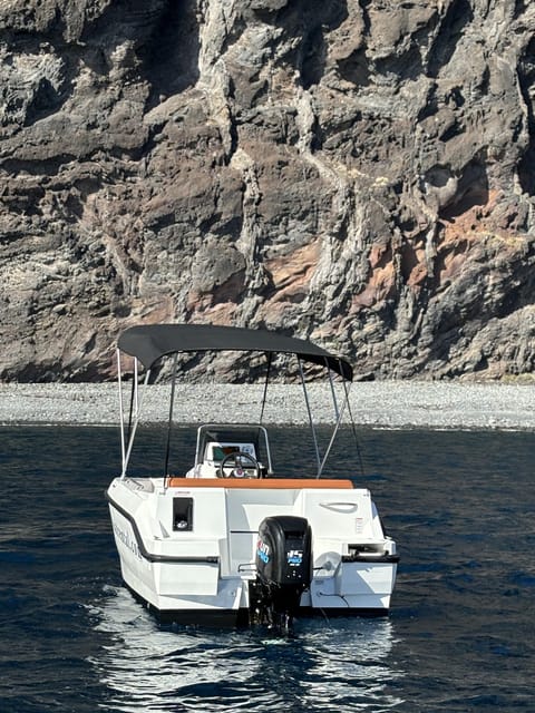 Tenerife: rent a boat without license - Final call: a strong short outing for small groups