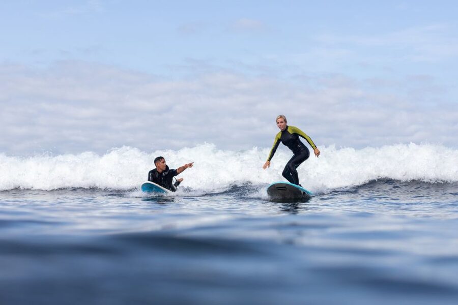 Tenerife: Surf Lesson at Playa de Las Americas - One hundred minutes of practice in the water