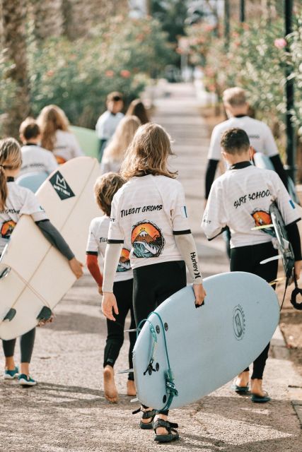 Tenerife: Surfboard and Surf equipment Rental - Choosing Between a Longboard and Shortboard