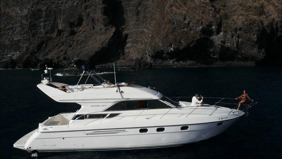 Tenerife: Whales and Snorkeling Tour on a Luxury Yacht - Why the 10-person yacht changes the day