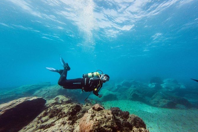 Try Dive in Tenerife - Getting fitted with the scuba equipment