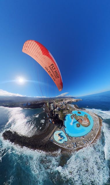 Vuelo Parapente Tenerife Teide (2200 metros) - Preparing for takeoff at 2,200 meters
