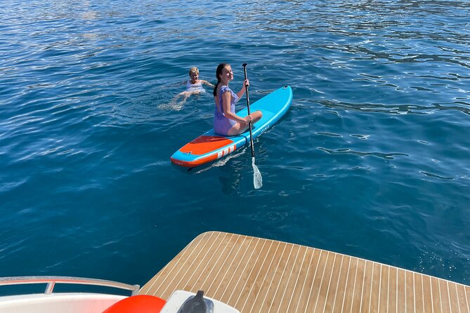 Whales and Dolphins excursion on a Luxury Yacht in Canary Islands - Group size, comfort, and the meaning of luxury